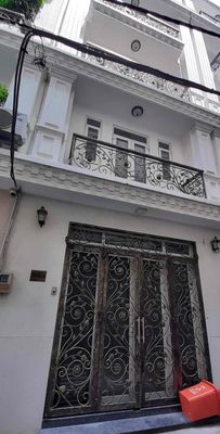 Аренда · 3 комн. · 40 м² · Quận 3, ул. Đường Trần Quang Diệu