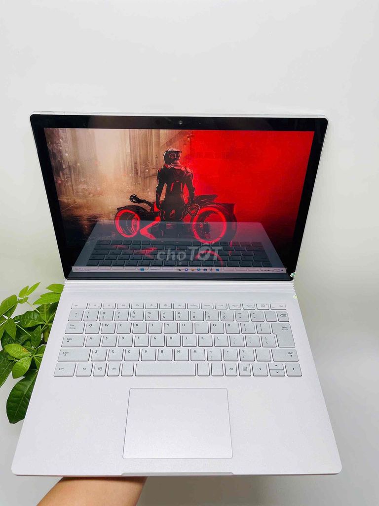 Microsoft Surface Book 2 i5 8GB/256GB 3K. Mua bán Laptop tại Quận Hà Đông Hà Nội được đăng bởi Nguyễn Hoa hình 1