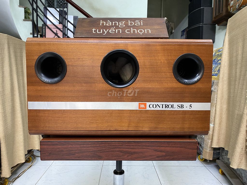 Sale Sub JBL SB-5 made in USA 4 bass 18cm. Mua bán Tivi, Âm thanh tại Quận Tân Bình Tp Hồ Chí Minh được đăng bởi nhut audio hình 1