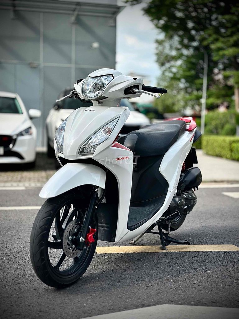 Смарткей Honda Vision 2019, белый, 28000 км