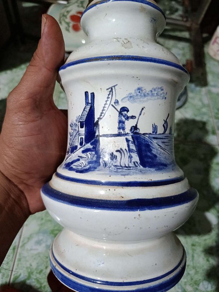 Thân đèn Sứ Cổ điển Vẽ tay. Mua bán Đèn tại Quận 8 Tp Hồ Chí Minh được đăng bởi võ văn kiệt  hình 1