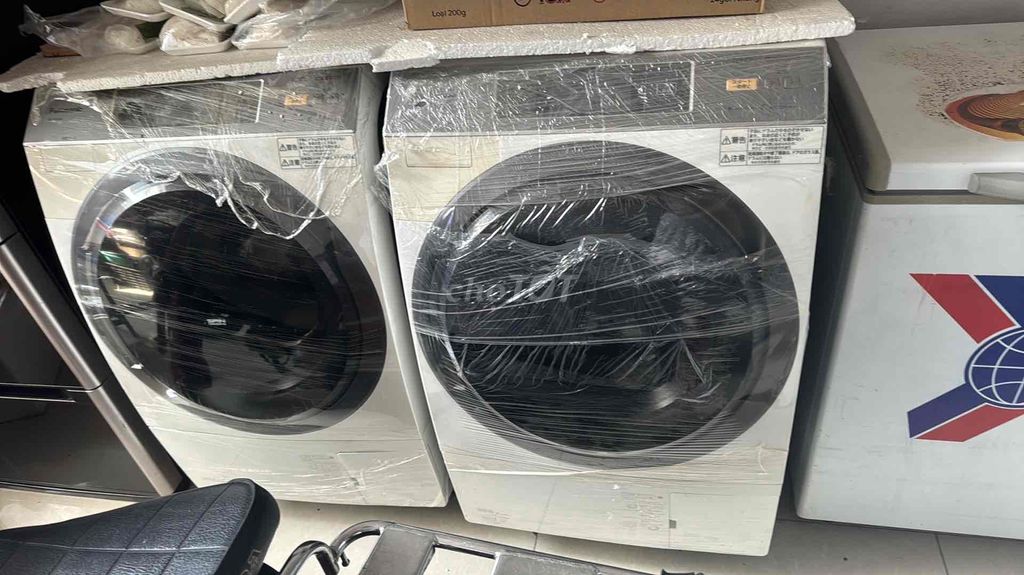 thanh ly chiếc máy giặt PANASONIC NA-VX930