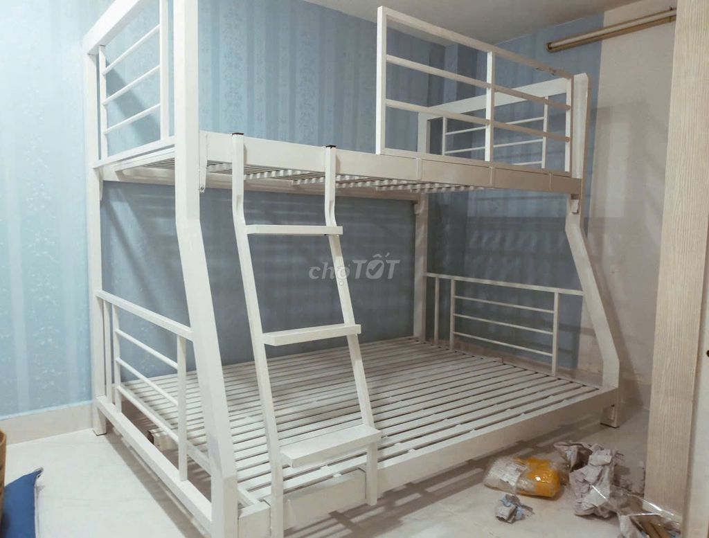 Giường 2 tầng hộp 4x8 kích thước 1M4 x 1m6 dài 2M.