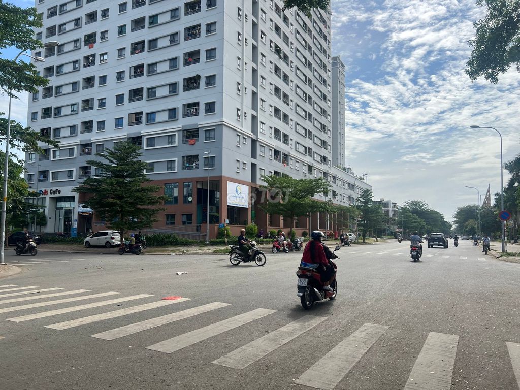 Đất view sông Sài Gòn, Ngay bệnh viện Hạnh Phúc kế khu biệt thự Jamona