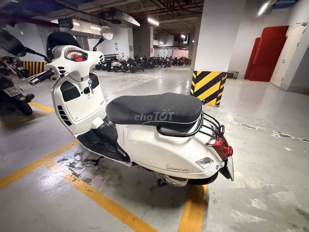 Vespa GTS 150 CC - đăng ký 2023. Mua bán Xe máy tại Quận 1 Tp Hồ Chí Minh được đăng bởi Minh Lee hình 2