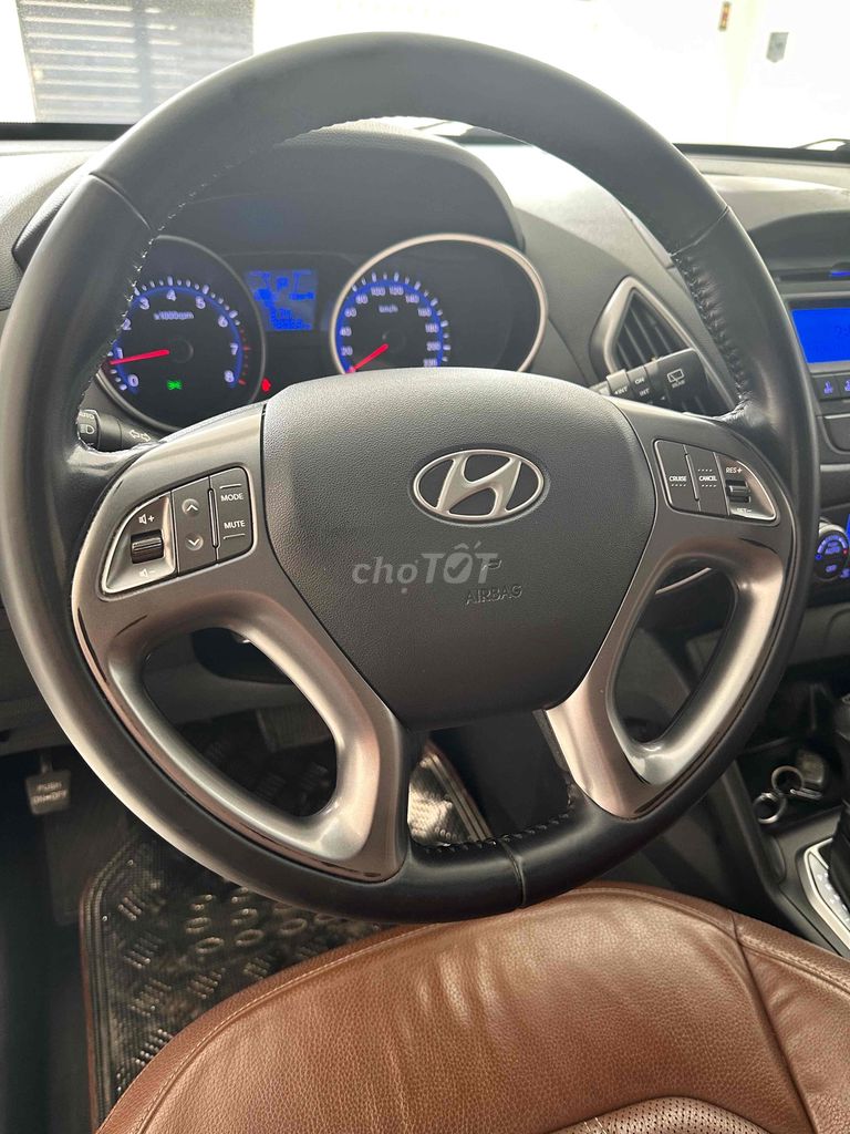 Hyundai Tucson 2014 2.0 AT 2WD - 86000 km. Mua bán Ô tô tại Huyện Diên Khánh Khánh Hòa được đăng bởi Ngô hữu toàn hình 7