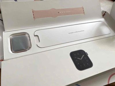 Apple watch S5 rose gold 40mm. Mua bán Thiết bị đeo thông minh tại Quận Tân Phú Tp Hồ Chí Minh được đăng bởi Công nghệ di động Apple Watch Samsung Tai nghe