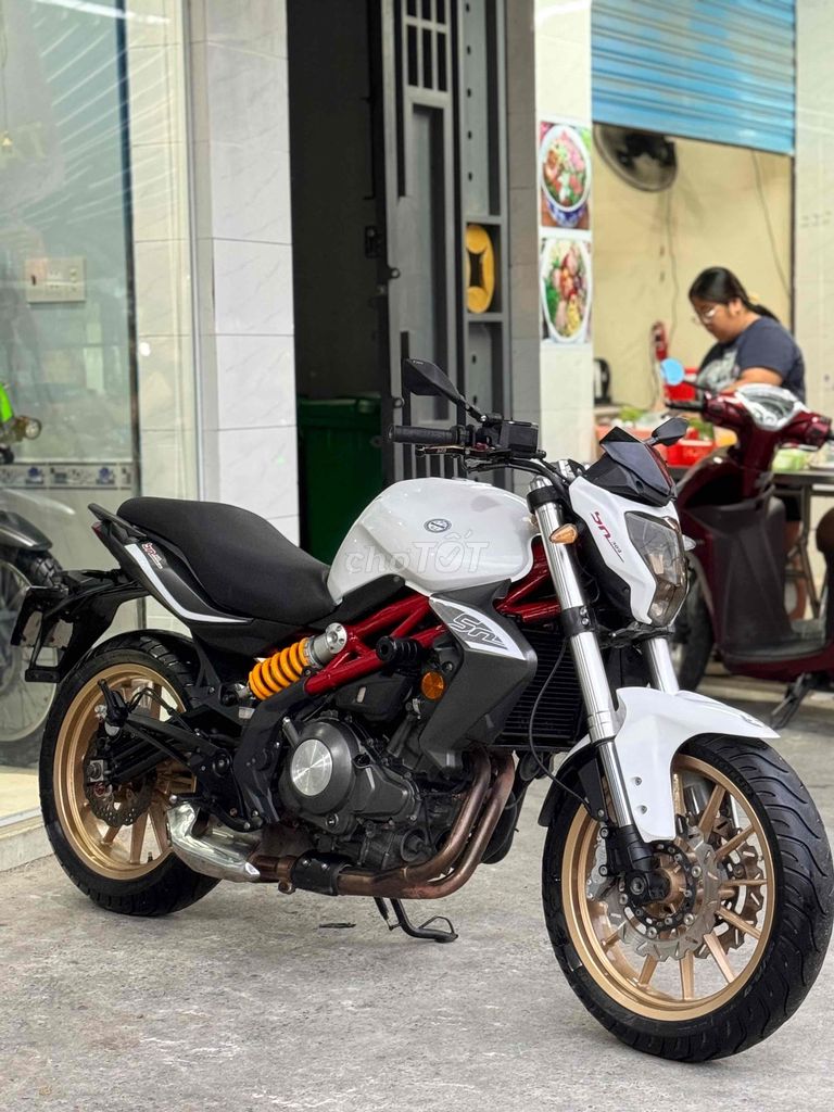 Cần bán Benelli BN302 keng Biển 61 9 chủ