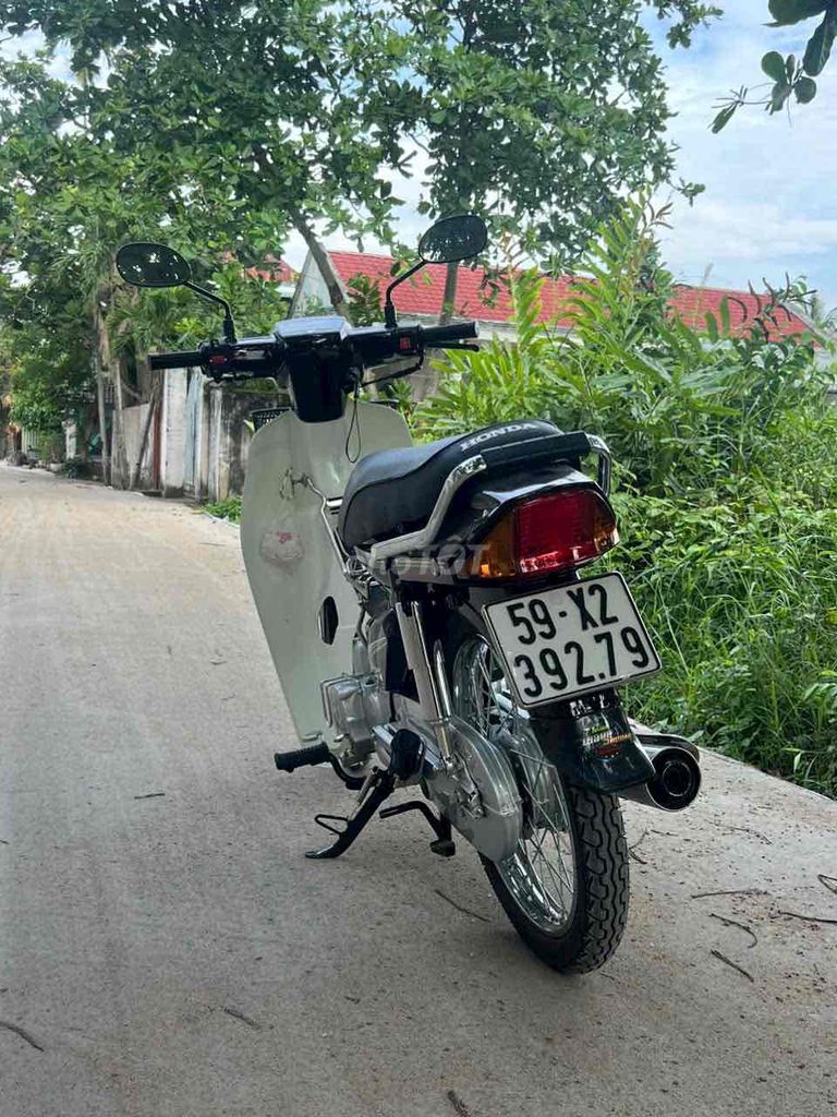 xe zin mới làm lại toàn bộ. Mua bán Xe tải, xe ben tại Thành phố Thủ Đức Tp Hồ Chí Minh được đăng bởi Cầm ĐỒ Ngọc Trang hình 5