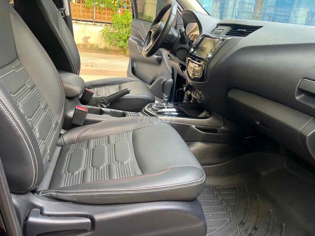 Nissan Navara Pro4X sx 2022 màu đen siêu đẹp. Mua bán Ô tô tại Quận Cầu Giấy Hà Nội được đăng bởi Cao Quý hình 15