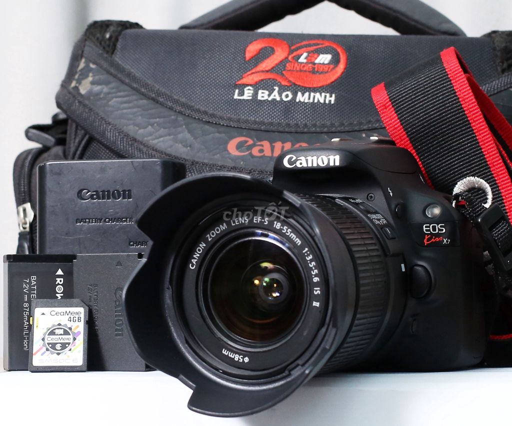Máy ảnh Canon 100D (Kiss X7) & lens 18-55 RẤT MỚI. Mua bán Máy ảnh, Máy quay tại Quận 4 Tp Hồ Chí Minh được đăng bởi Mai Ngọc Chinh hình 1