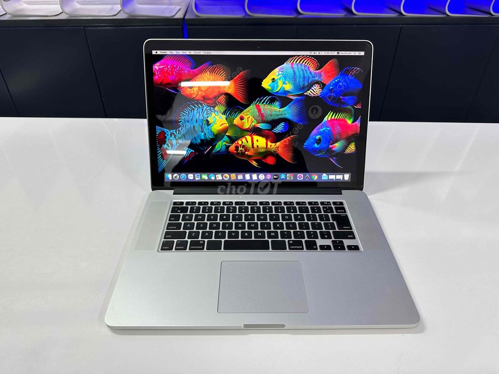 Macbook Pro Màn to + Cấu hình khủng