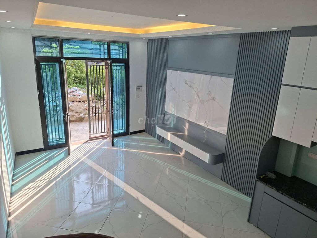 Продается дом Ta Thanh Oai, 39 м* 5 этаж, 5,2 миллиарда долларов