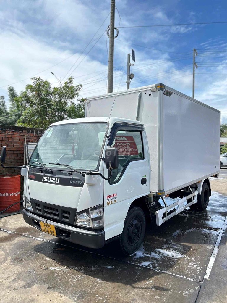 ISUZU QKR270 thùng Quyền ( Kín )  Tải 2 tấn thùng. Mua bán Xe tải, xe ben tại Quận Bình Thuỷ Cần Thơ được đăng bởi Phạm Nguyễn Băng Nhi hình 2