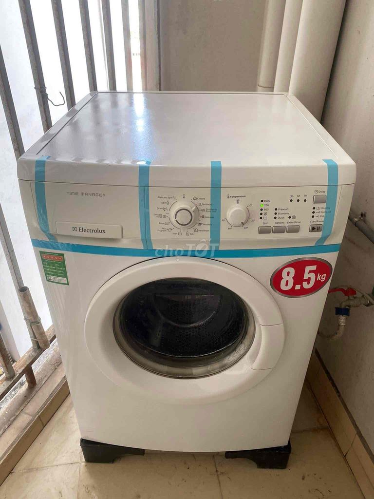 Em bán máy giặt Electrolux 8,5kg giá 2tr7