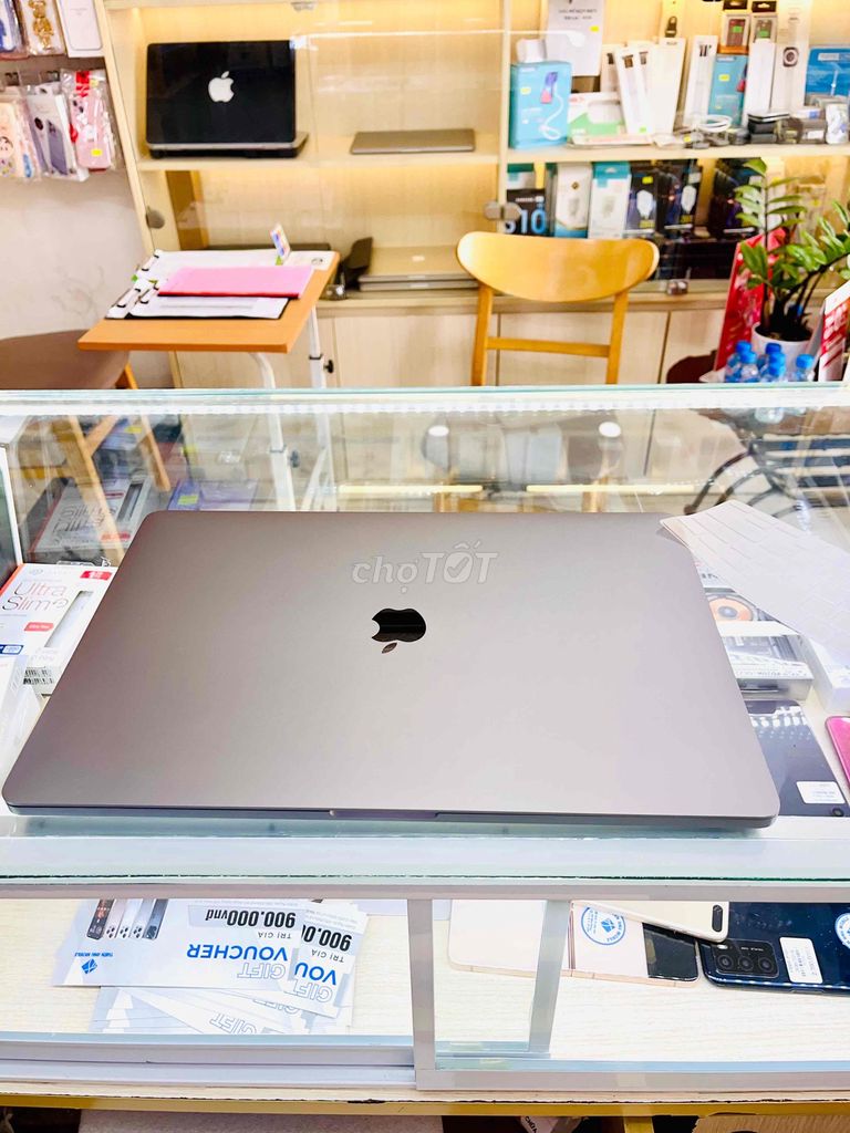 Macbook Pro 16" i7 32Gb 2Tb zin toàn bộ