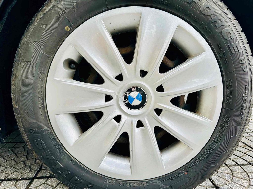 BMW  325 i 2010 km ( gia đình cần nhượng ). Mua bán Ô tô tại Quận Thanh Khê Đà Nẵng được đăng bởi Trần văn kim hình 5