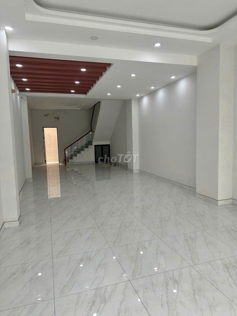 Cho thuê Mặt Bằng MT Cityland Nguyễn Văn Lượng P10 Gò Vấp. DT:5mx20m