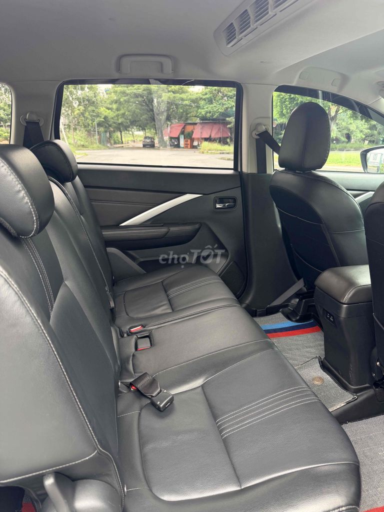 Mitsubishi Xpander 2024 Premium 1.5 AT siêu keng. Mua bán Ô tô tại Quận Hải Châu Đà Nẵng được đăng bởi Nguyễn Vương Auto hình 9