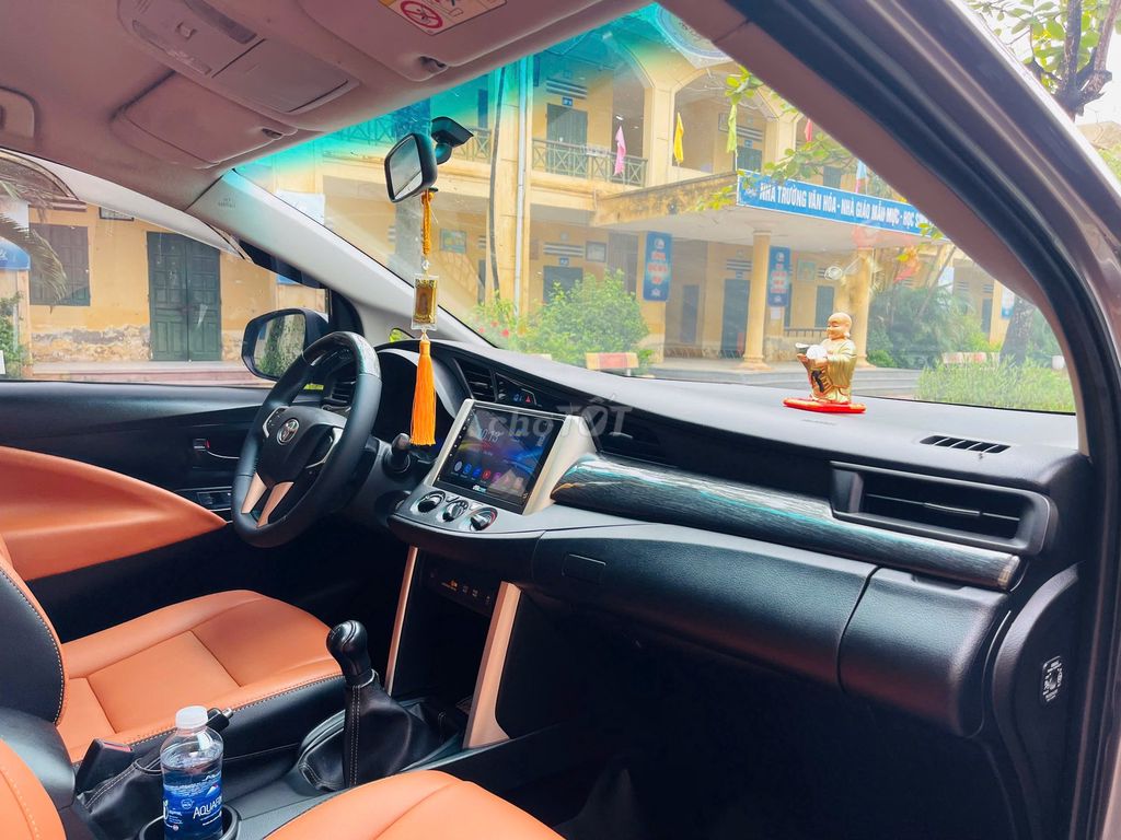 Tôi cần bán chiếc xe ô tô Toyota Innova 2.0E 2020. Mua bán Ô tô tại Quận Cầu Giấy Hà Nội được đăng bởi Thầy Minh hình 7