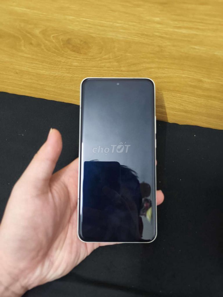 Xiaomi 15 Ultra Trắng Like new. Mua bán Điện thoại tại Quận Hoàng Mai Hà Nội được đăng bởi Hoàng Anh Tuân hình 1