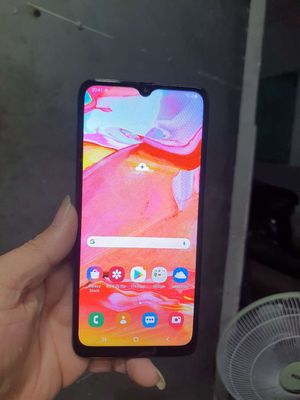 Samsung Galaxy A70 Ram 6GB . 128GB. Mua bán Điện thoại tại Thành phố Dĩ An Bình Dương được đăng bởi võ hòang kha