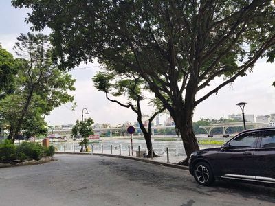 Bán nhà Hoàng Cầu, Đống Đa. Dt 50m×5 tầng×mt 4.8m. giá 16.8 tỷ. Sdcc. Mua bán nhà ở tại Quận Đống Đa Hà Nội được đăng bởi Nhung Nguyễn