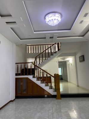 Rent · 3 bd · 100 м² · Quận Cẩm Lệ, ул. Đường Mai Chí Thọ