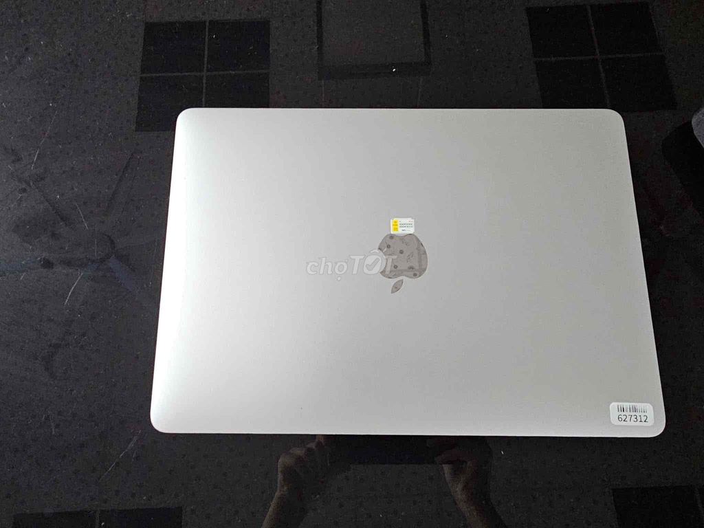 Apple MacBook Pro i5 16GB/250GB 2017 Bạc. Mua bán Laptop tại Thành phố Buôn Ma Thuột Đắk Lắk được đăng bởi TÁO STORE chuyên iphone ipad chính hãng hình 1