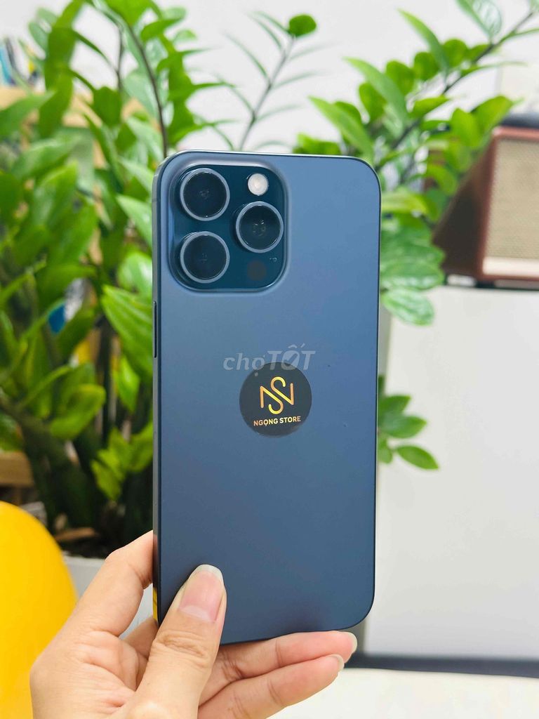 iPhone 15 Pro Max 256GB Nguyên Zin. Mua bán Điện thoại tại Quận 10 Tp Hồ Chí Minh được đăng bởi Ngọng Store hình 1