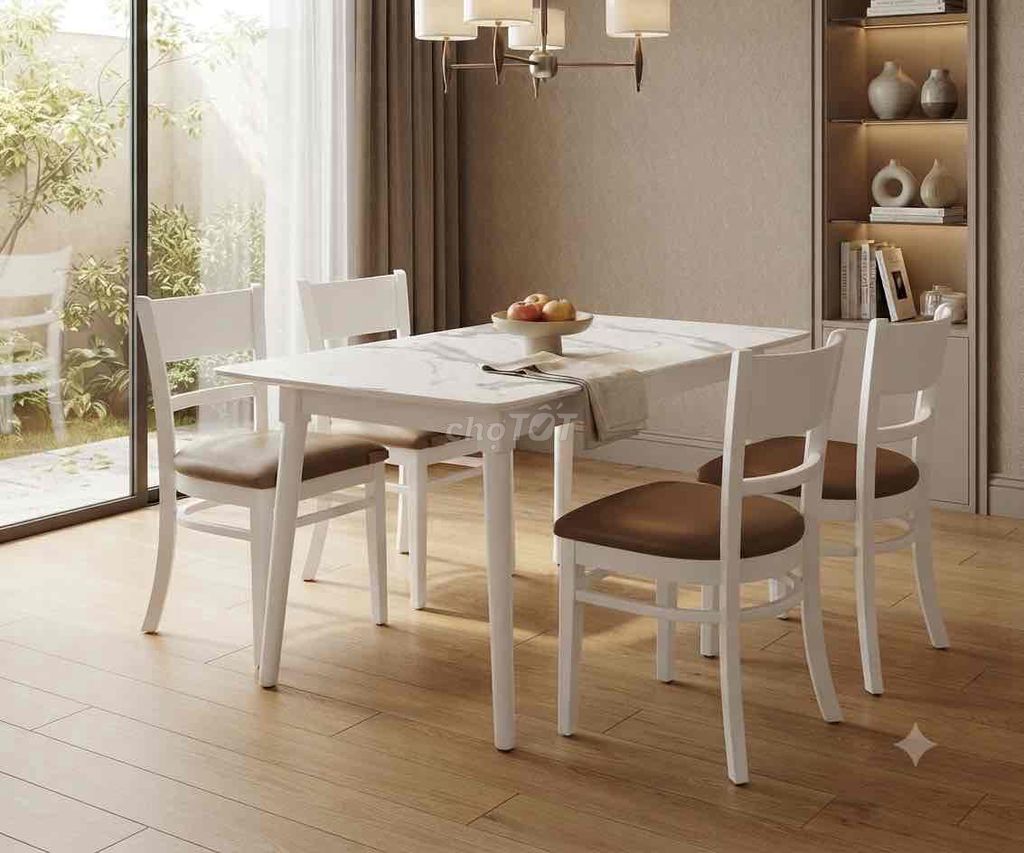 Bộ bàn ăn Gỗ sơn giả đá Trắng 4 ghế cũ. Mua bán Bàn ghế tại Quận 3 Tp Hồ Chí Minh được đăng bởi Kim Ngân  hình 1