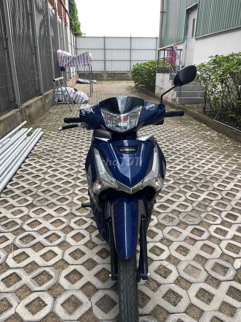 Honda Future 125, синий, пробег 11 830 км, Вьетнам