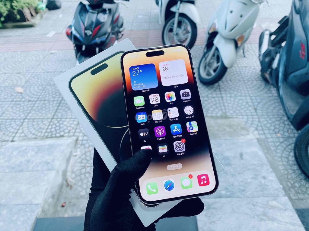 iPhone 14 Pro Max 256G quốc tế Mỹ màu Gold zin. Mua bán Điện thoại tại Quận Hải Châu Đà Nẵng được đăng bởi TUẤN LUXURY MOBILE ĐÀ NẴNG hình 1