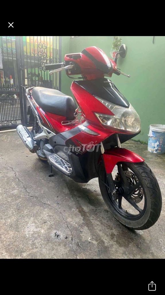 Honda Air Blade 2025 красный