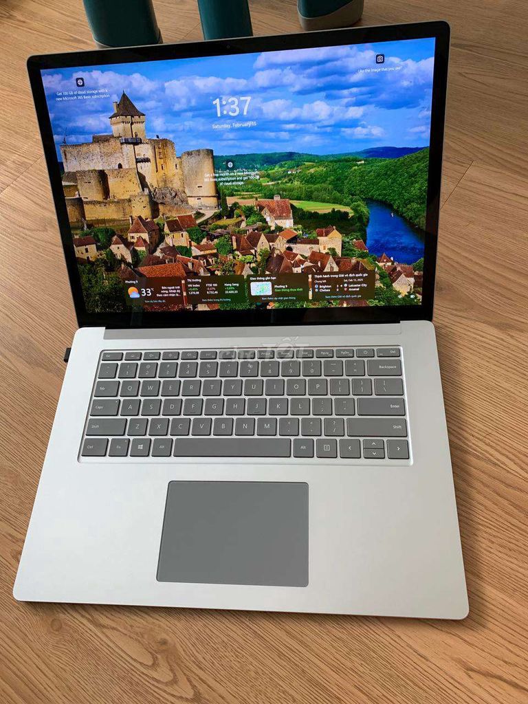 Surface Laptop 3 15inch I7 16GB 512GB Likenew