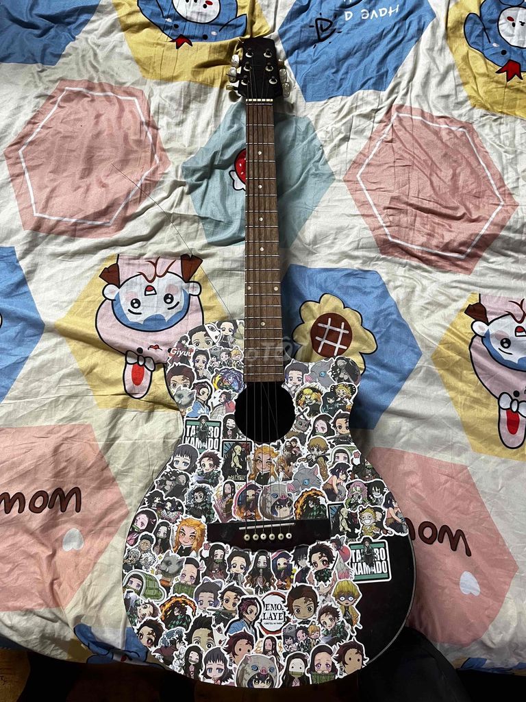 Đàn Guitar cũ. Mua bán Nhạc cụ tại Quận 5 Tp Hồ Chí Minh được đăng bởi Vương Thế Hào hình 1