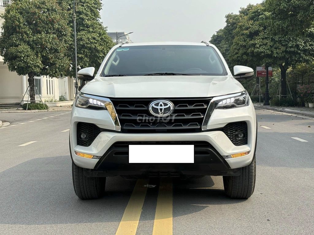 Toyota Fortuner 2.4L 4x2 AT 2022 .