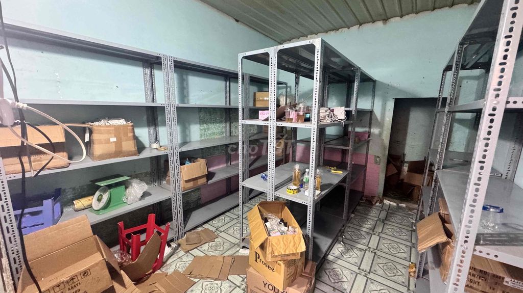 Kệ sắt V lỗ Xám Kho, gia đình, văn phòng. Mua bán Tủ, kệ gia đình tại Thành phố Biên Hòa Đồng Nai được đăng bởi lâm nguyên tường hình 1