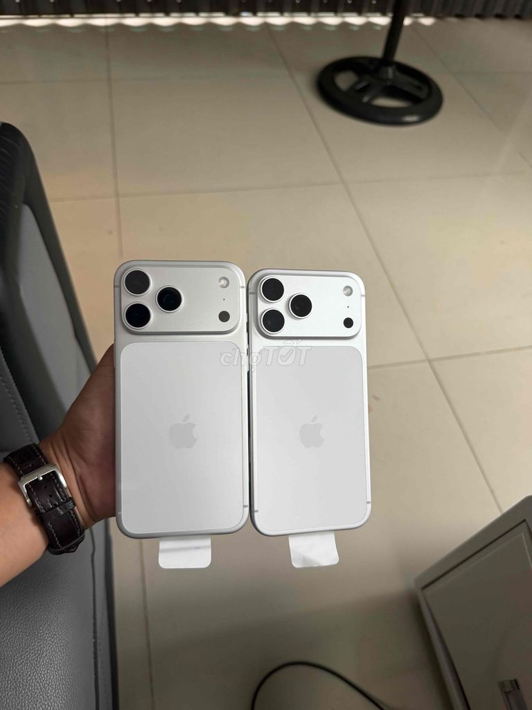 17 Pro Max 256GB Bạc New 100%. Mua bán Điện thoại tại Quận Ninh Kiều Cần Thơ được đăng bởi TH STORE hình 1