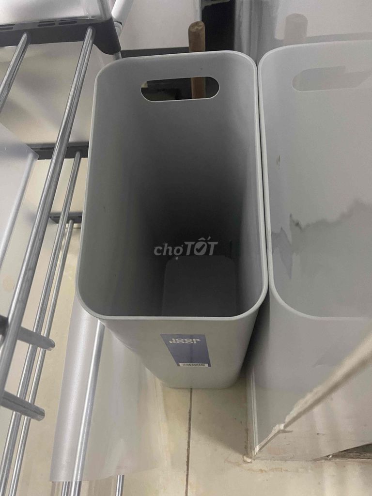 Thùng rác lớn IOOK KOOI Xám. Mua bán Nội thất, đồ gia dụng khác tại Quận 6 Tp Hồ Chí Minh được đăng bởi Tường Vi hình 1