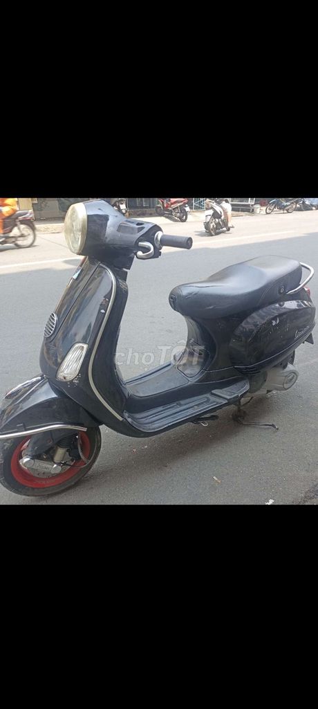 Piaggio vespa LX Fi fun xăng điện tử 2013. Mua bán Xe máy tại Quận 10 Tp Hồ Chí Minh được đăng bởi văn phúc  hình 3