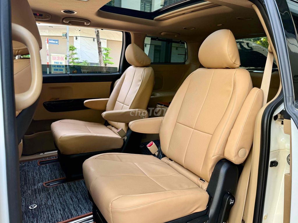 Kia Sedona 2019 Dầu Trắng 7 chỗ. Mua bán Ô tô tại Thành phố Biên Hòa Đồng Nai được đăng bởi Peacemaker hình 9