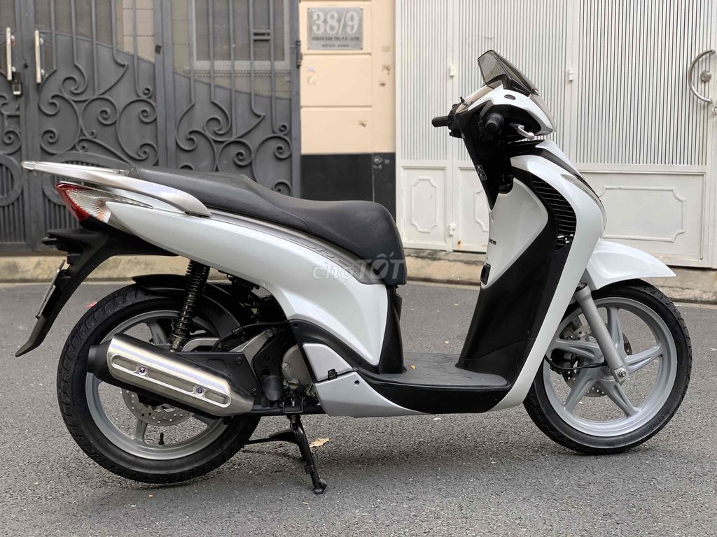 Sh150 dky2011 mẫu Ý chất zin đẹp chính chủ. Mua bán Xe máy tại Quận Phú Nhuận Tp Hồ Chí Minh được đăng bởi Cungsport hình 1