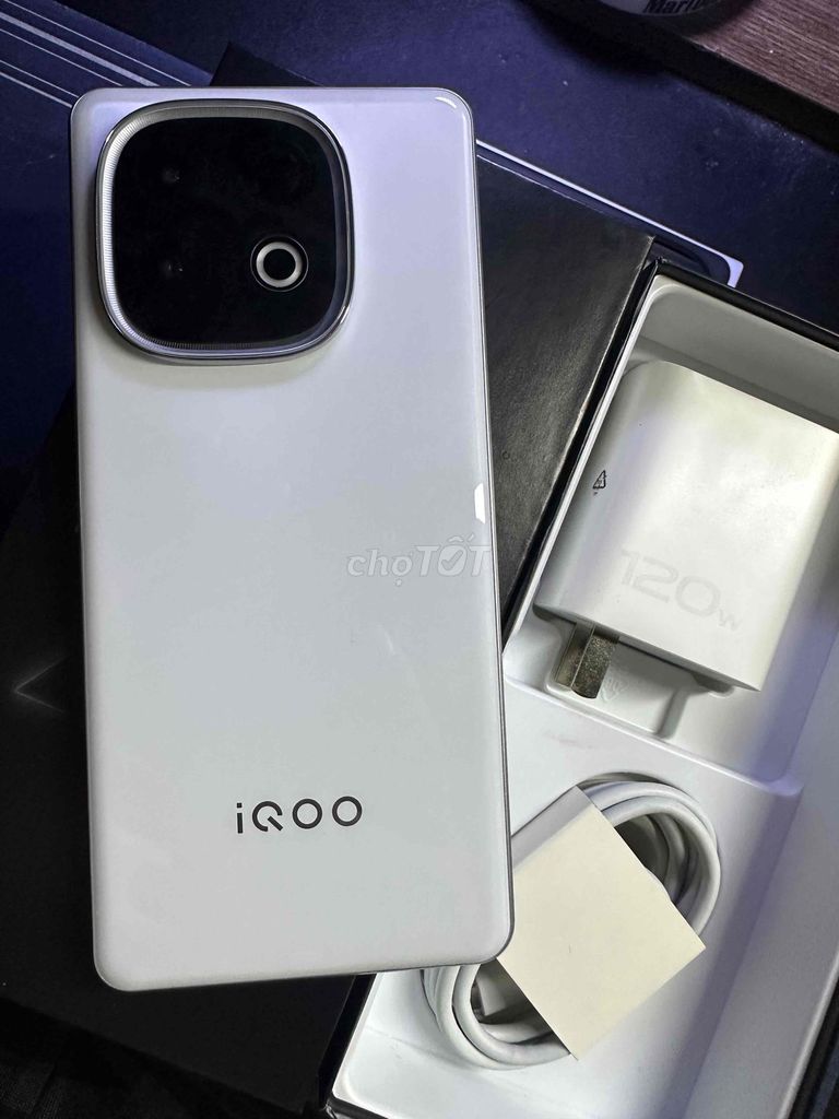 Iqoo z10 turbo pro (12/256) như mới sạc 3 lần - 129768209