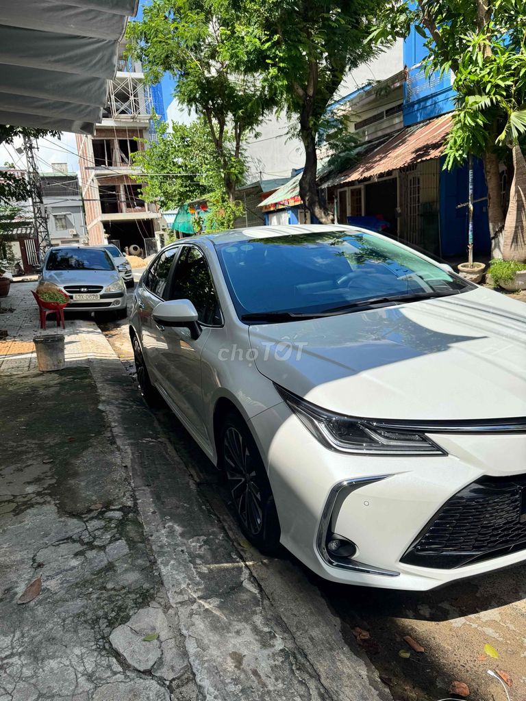 Toyota Corolla Altis 2025 1.8V - 4200 km nhập khâu. Mua bán Ô tô tại Quận Ngũ Hành Sơn Đà Nẵng được đăng bởi Vinh hình 3