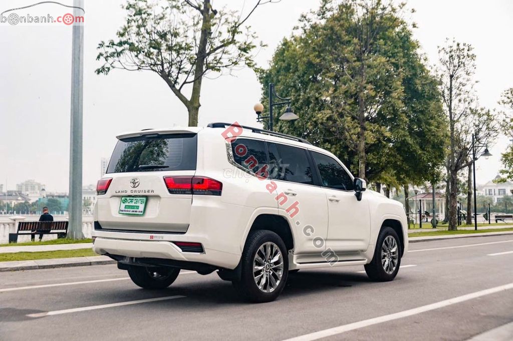 LAND CRUISER LC300. Mua bán Ô tô tại Quận Long Biên Hà Nội được đăng bởi Phạm Văn Vương hình 2
