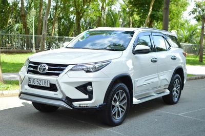 Toyota Fortuner 4X4 SPORT bản cao cấp có đồ chơi