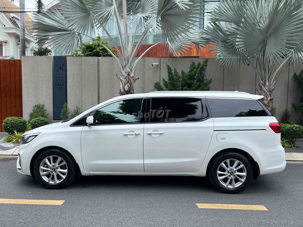 Kia Sedona 2.2D máy dầu 7 chổ full option 2019. Mua bán Ô tô tại Quận 8 Tp Hồ Chí Minh được đăng bởi Đông Mai hình 5