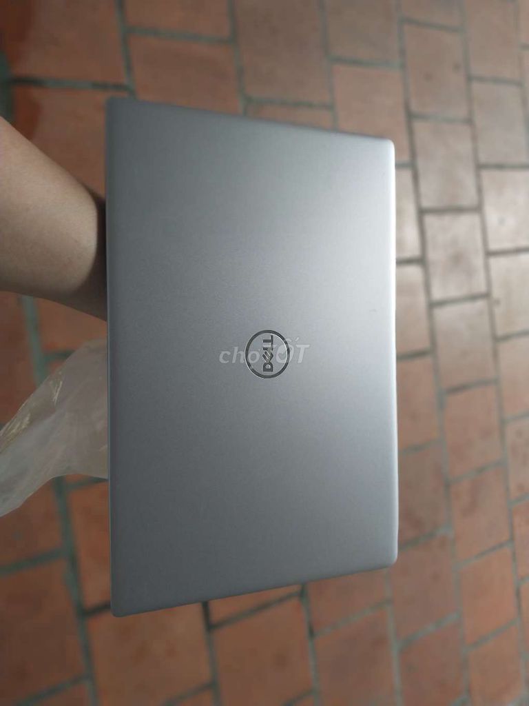Dell 5390 i5 8GB Full HD Bạc. Mua bán Laptop tại Thị xã Bến Cát Bình Dương được đăng bởi Laptop Phong Phương hình 1