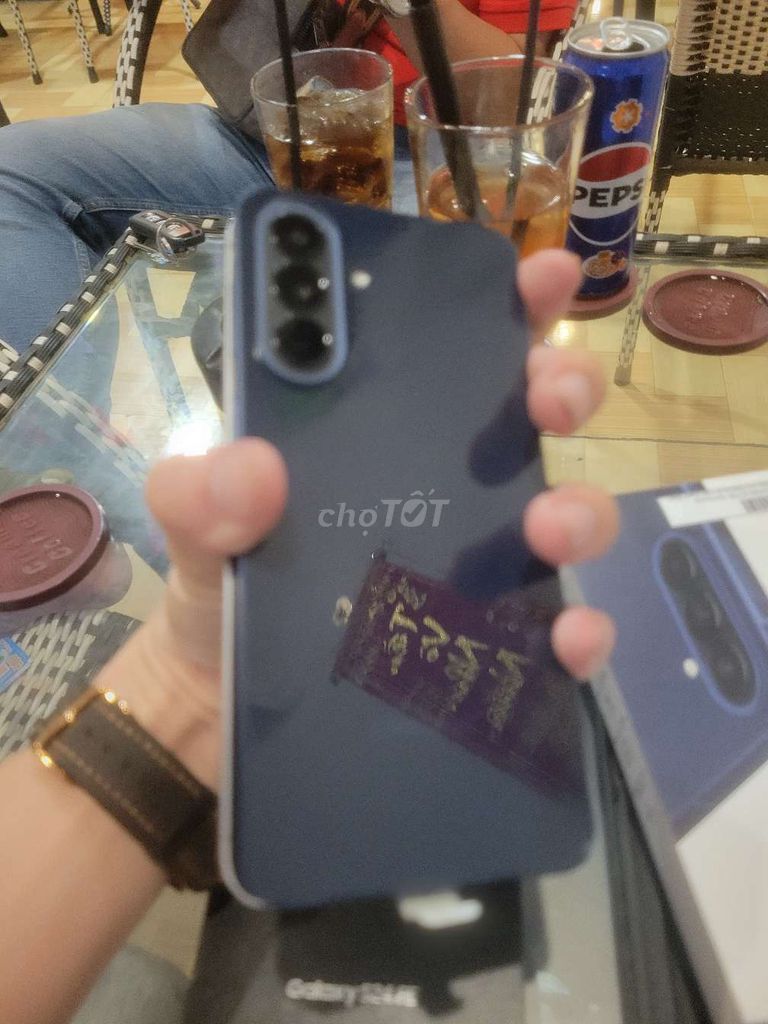 Samsung A57 Xanh đậm Như mới. Mua bán Điện thoại tại Huyện Châu Thành Tiền Giang được đăng bởi Cầm đồ thanh lý  hình 1